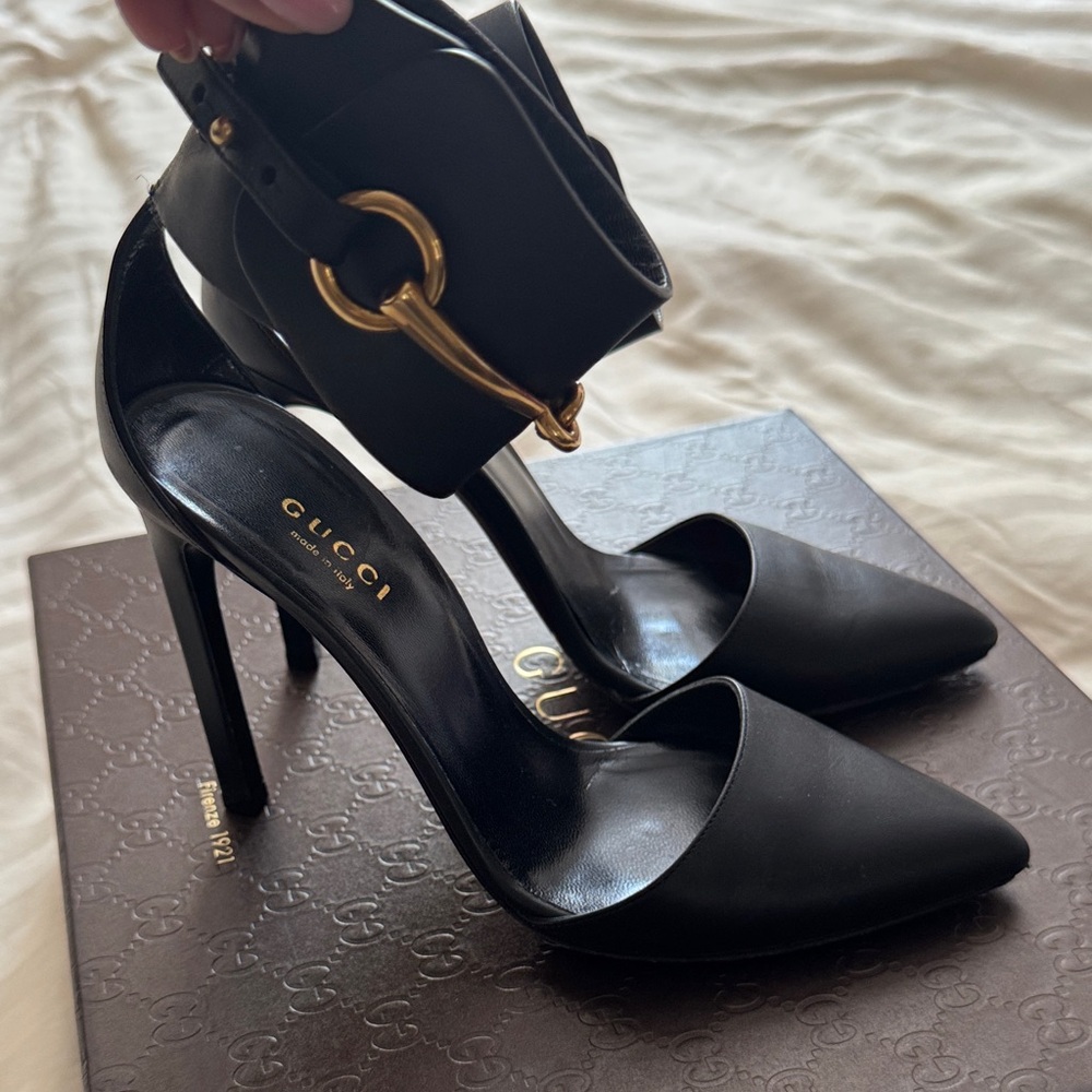 Gucci Black Heels with Gold Accent